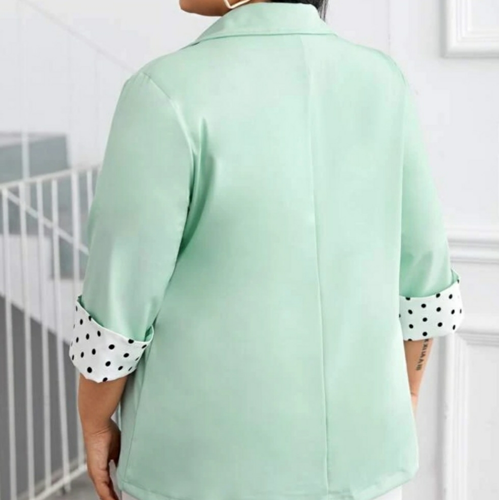 Blazer with polka-dots ๐ค๐ค - Picture 3 of 4